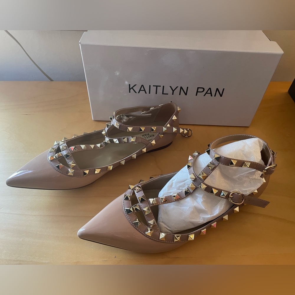 Kaitlyn Pan size 9 US 40 EU Rockstud cage flats studs Valentino dupe